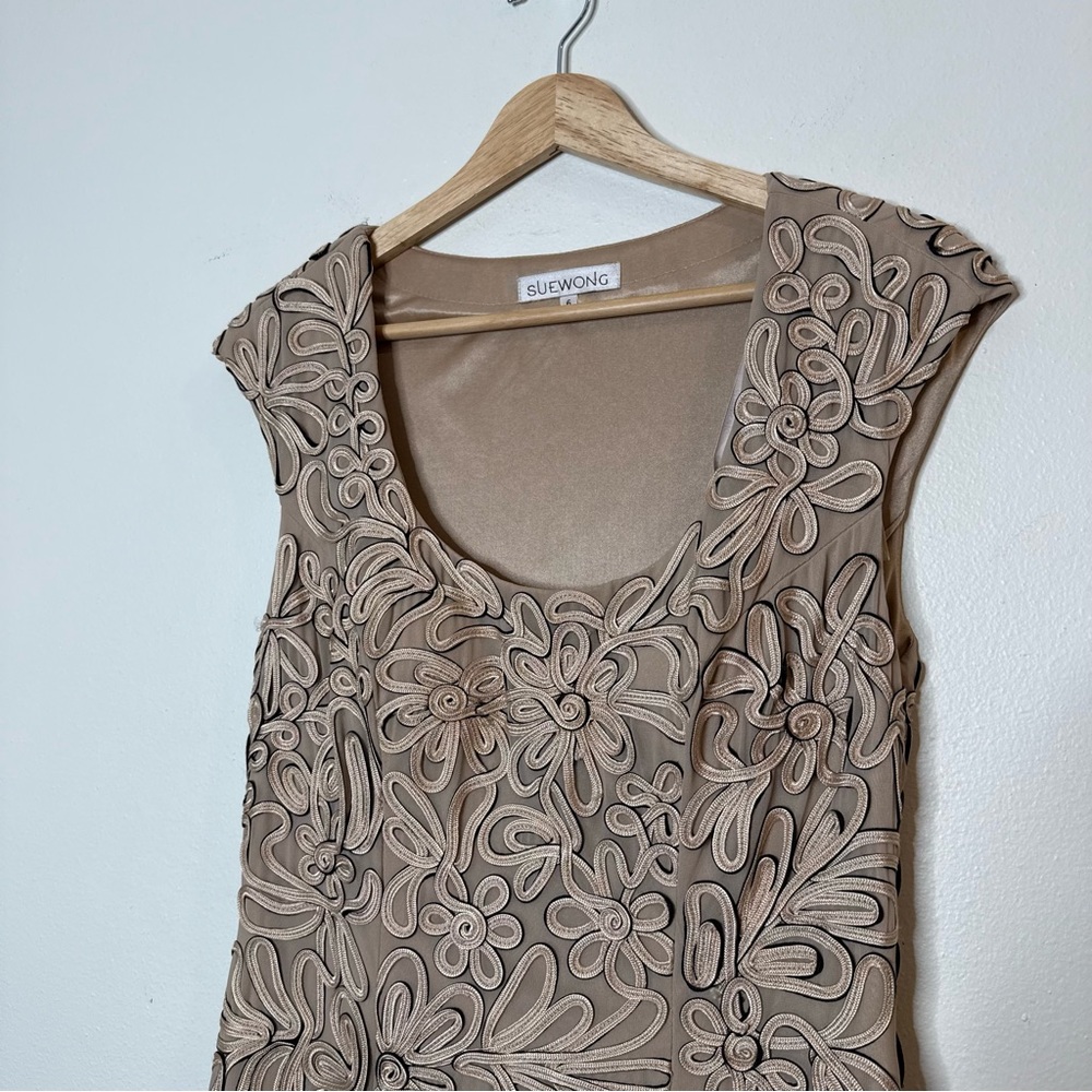 New Sue Wong Cap Sleeve Embroidered Appliqué Sheath Dress size 6 - Picture 3 of 15